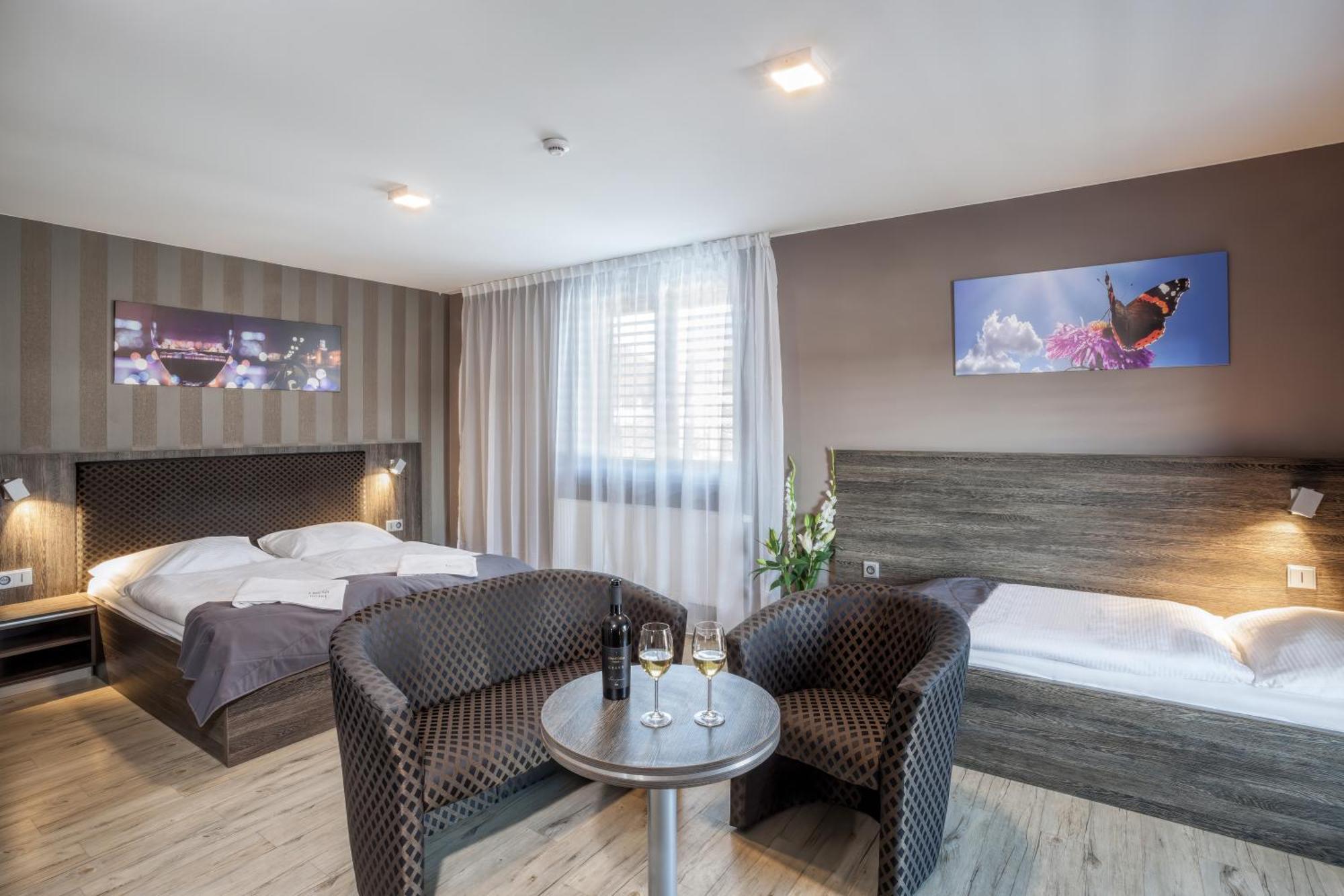 Hotel Beta Bzenec Eksteriør billede